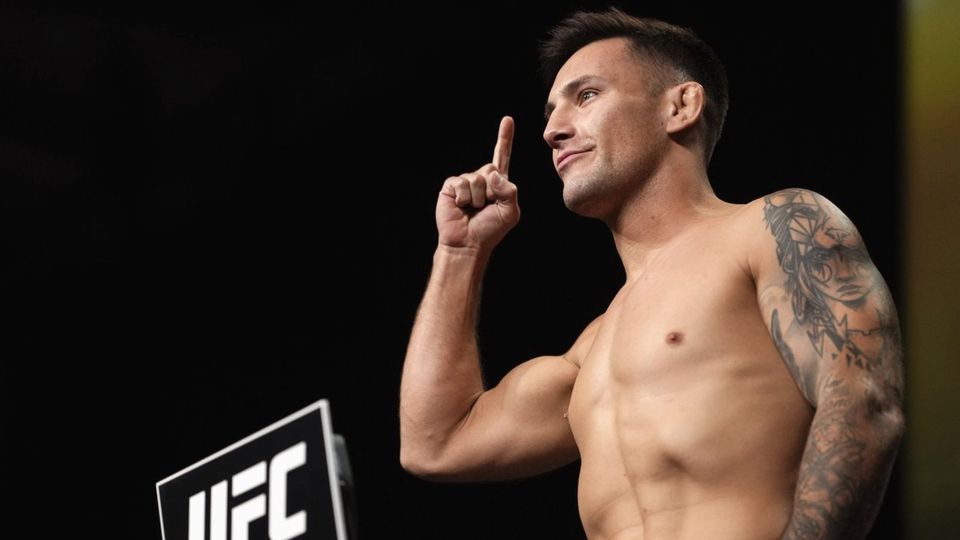 Рибовичс объяснил недовес на UFC 332 кондиционером в отеле