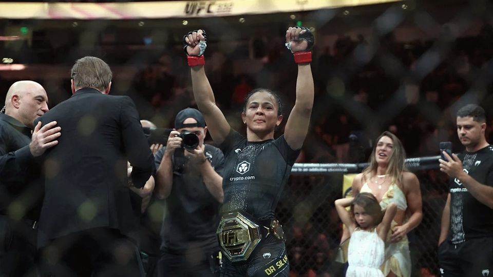 Силва ответила Шевченко на слова о чемпионском поясе UFC
